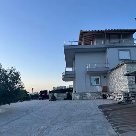 Διαμέρισμα Village Σαράντα