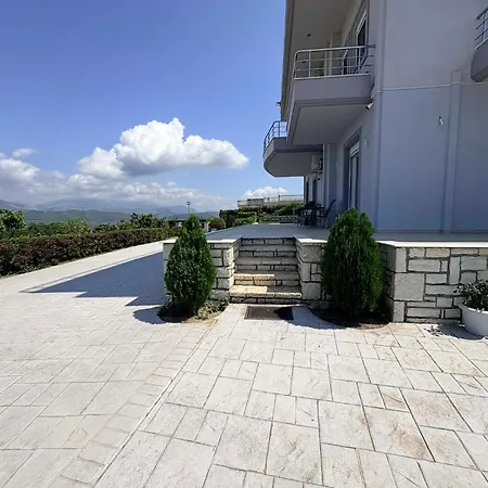 Village דירה