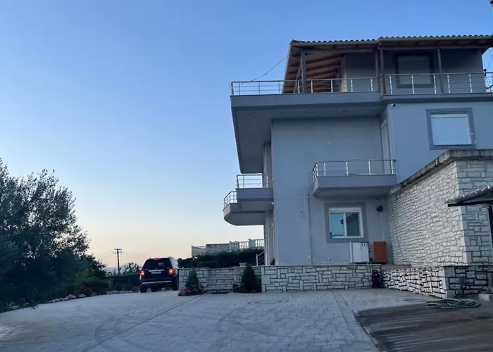 アパート Village Sarandë