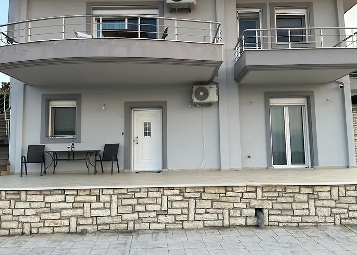 Village アパート *